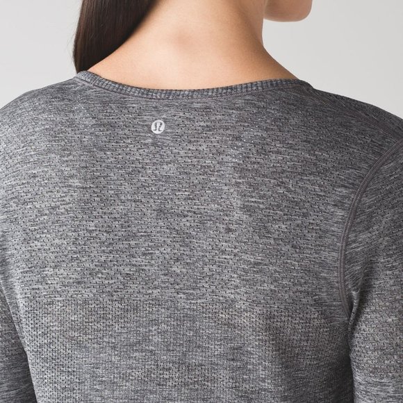 Lululemon Breeze By Long Sleeve 4 - Picture 3 of 5